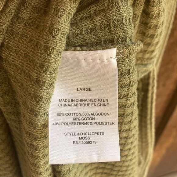 Elegant Olive Green Sleeveless Dress - Picture 10 of 11